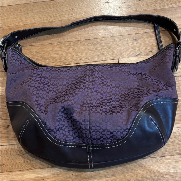 💜🤎Signature Coach Shoulder Bag Purple and Brown - Picture 2 of 10